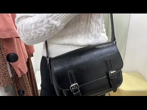 ❤️ Almenn sjálfsfróun ungrar tíkar FeralBerry með dildó í mátunarklefa Ofsagt kynlíf á is.pinkporno.ru ❌️