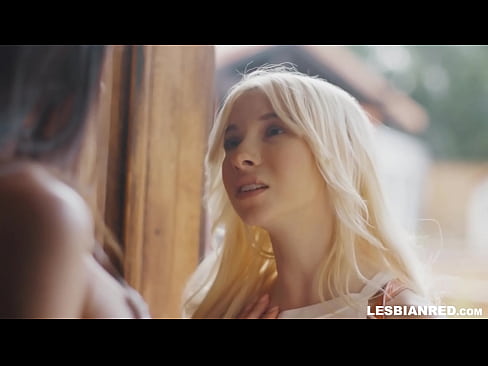 ❤️ Stelpan kemur heim nokkrum mánuðum síðar og endar með því að borða kisu stjúpmömmu sinnar Ofsagt kynlíf á is.pinkporno.ru ❌️